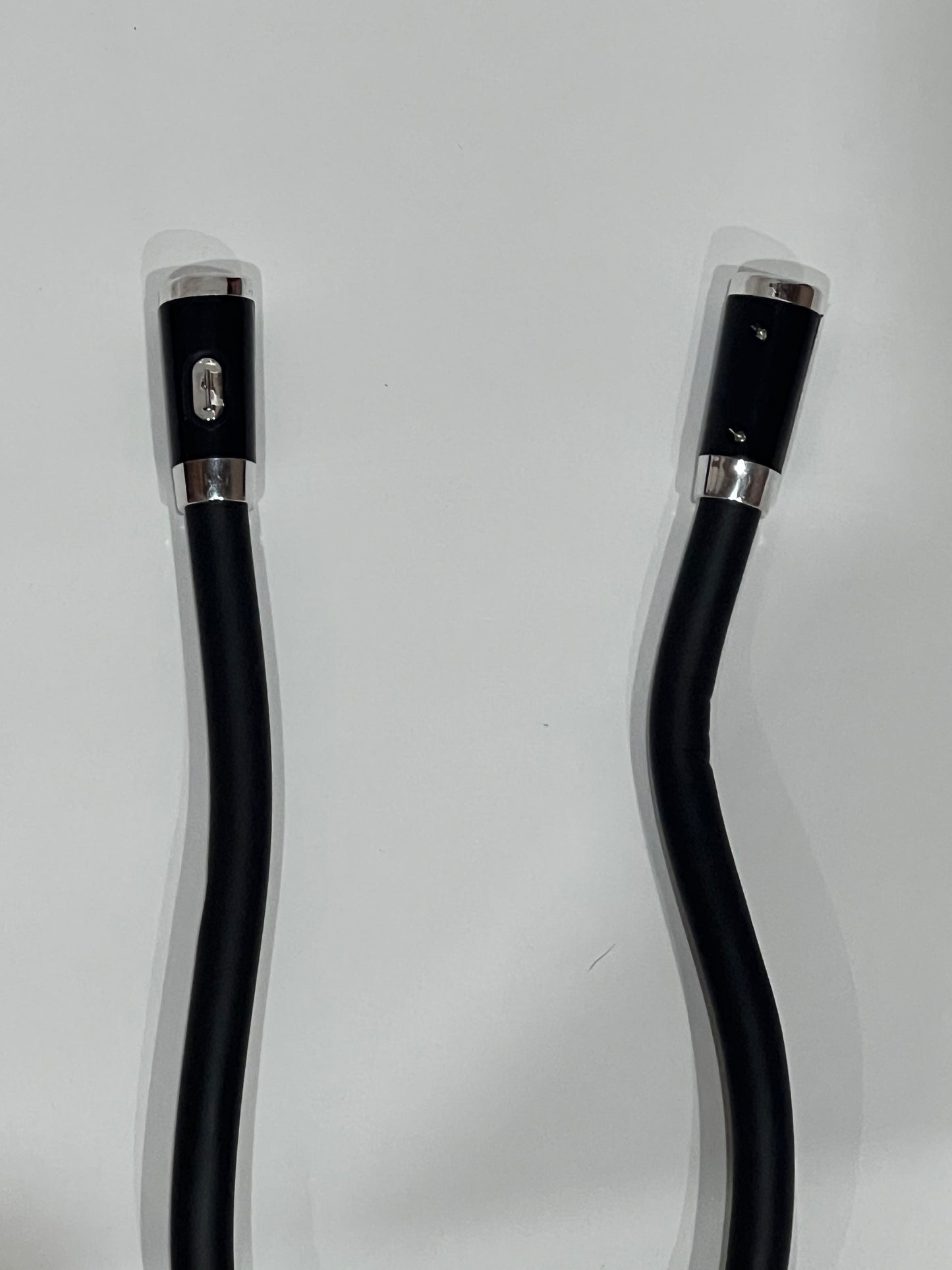 Lampka LED do czytania na szyję – elastyczna i przenośna