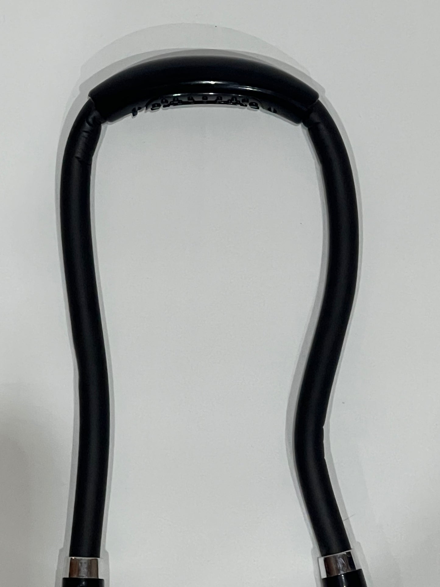 Lampka LED do czytania na szyję – elastyczna i przenośna