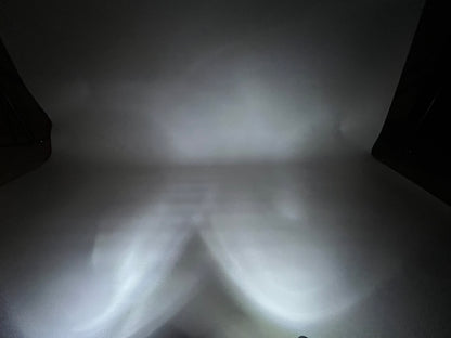 Lampka LED do czytania na szyję – elastyczna i przenośna