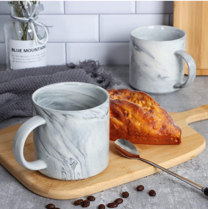 Zestaw kubków ceramicznych