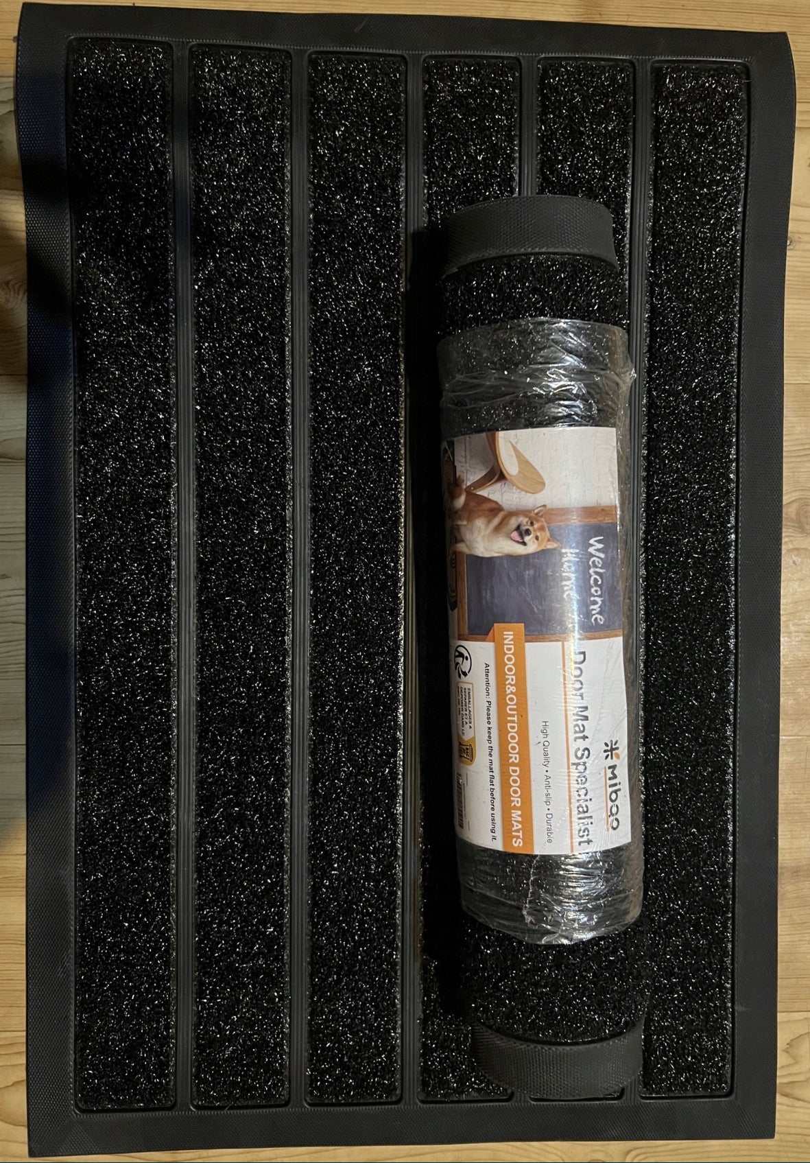 Wycieraczka zewnetrzna przylegająca do podłoża pod drzwi 40 x 60 cm